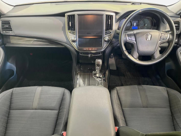2014 Toyota Crown DBA-GRS210 (UW-6a27841d741cf)[29]