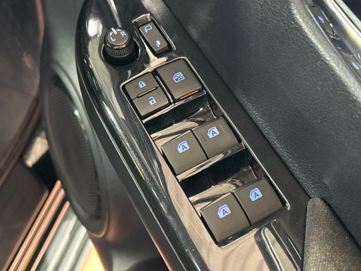 2022 Toyota Hilux 3DF-GUN125 (UW-6a2784273b8e8)[14]