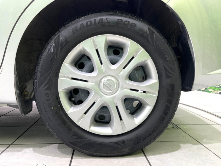 2016 Nissan Note DAA-HE12 (UW-6a27842d759a6)[14]