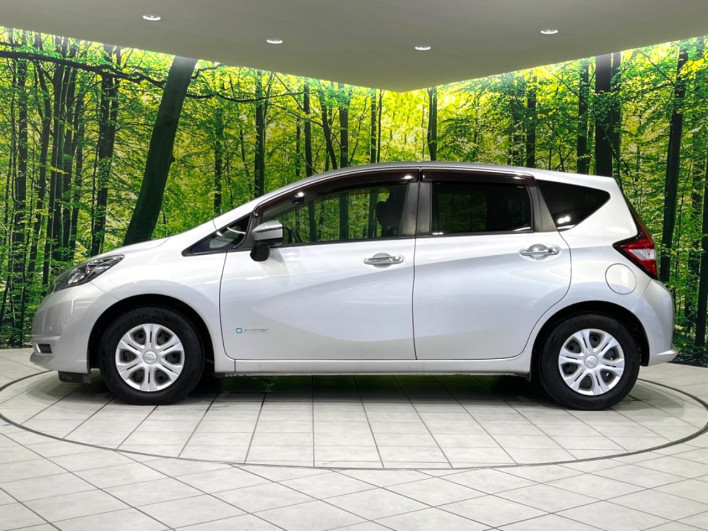 2016 Nissan Note DAA-HE12 (UW-6a27842d759a6)[24]