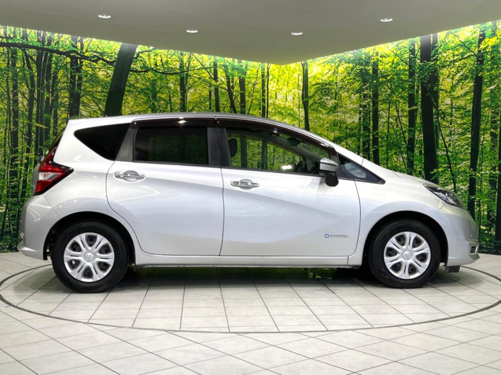 2016 Nissan Note DAA-HE12 (UW-6a27842d759a6)[20]