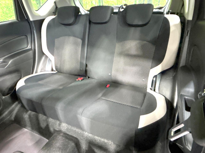 2018 Nissan Note DAA-HE12 (UW-6a27842f14fce)[18]