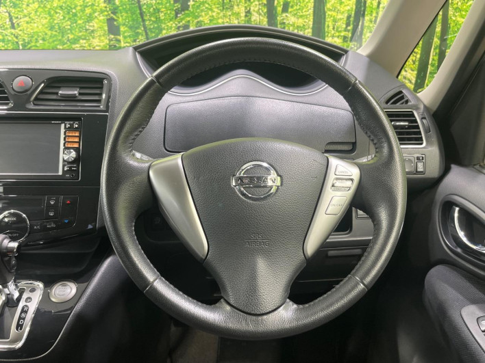 2013 Nissan Serena DAA-HFC26 (UW-6a278437af738)[28]