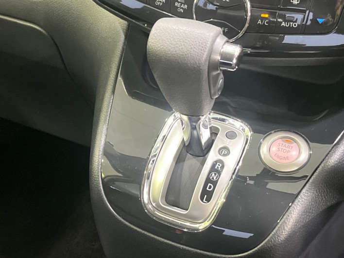 2013 Nissan Serena DAA-HFC26 (UW-6a278437af738)[10]