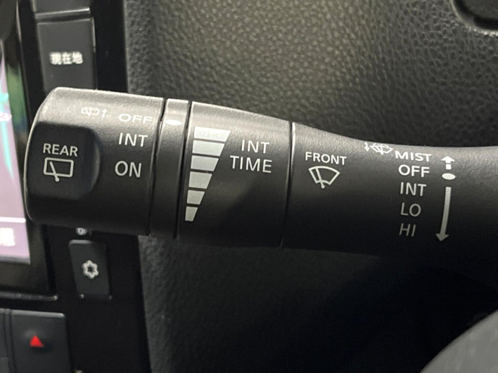 2014 Nissan Serena DAA-HFC26 (UW-6a2784384cf91)[12]