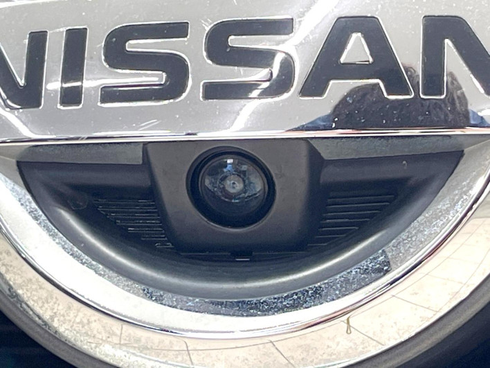 2014 Nissan Serena DAA-HFC26 (UW-6a278438527a2)[21]