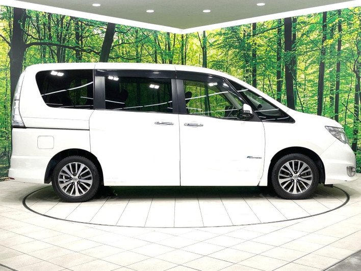 2014 Nissan Serena DAA-HFC26 (UW-6a278438527a2)[6]