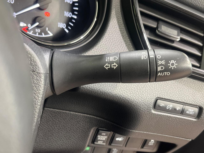 2017 Nissan X-Trail DAA-HNT32 (UW-6a27843e874f9)[17]