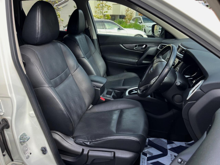 2016 Nissan X-Trail DAA-HT32 (UW-6a27843ed3ce6)[16]