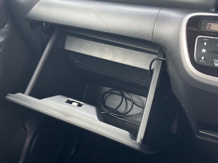 2013 Honda N-BOX CUSTOM DBA-JF1 (UW-6a27844c6c258)[29]