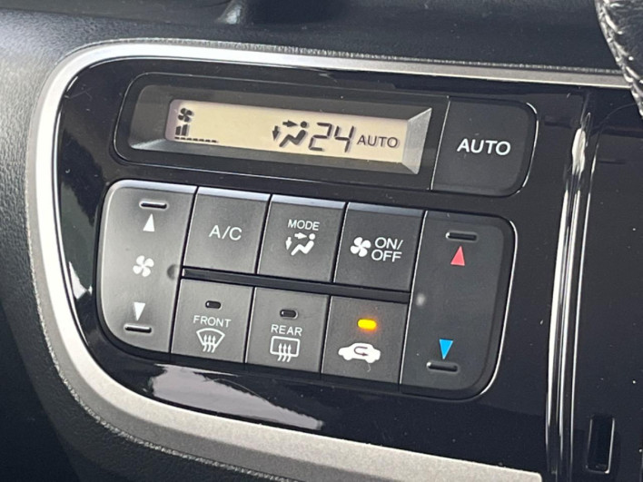 2013 Honda N-BOX CUSTOM DBA-JF1 (UW-6a27844c6c258)[25]
