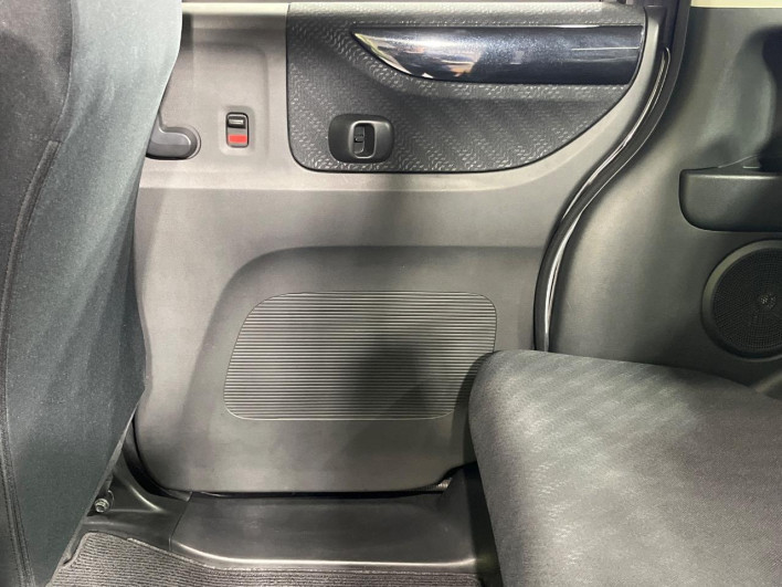 2013 Honda N-BOX CUSTOM DBA-JF1 (UW-6a27844f7f7de)[26]