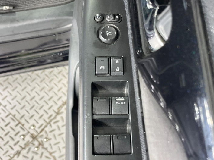 2013 Honda N-BOX CUSTOM DBA-JF1 (UW-6a27844f7f7de)[5]