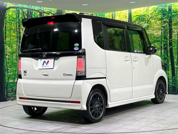 2014 Honda N-BOX CUSTOM DBA-JF1 (UW-6a27844fb6e30)[13]