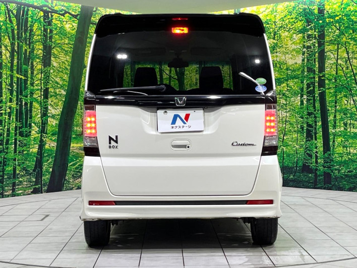 2014 Honda N-BOX CUSTOM DBA-JF1 (UW-6a27844fb6e30)[12]