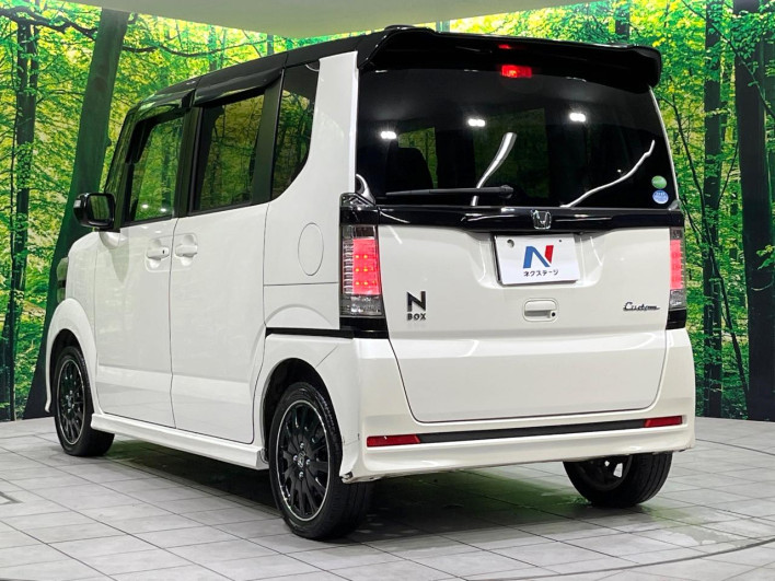 2014 Honda N-BOX CUSTOM DBA-JF1 (UW-6a27844fb6e30)[11]