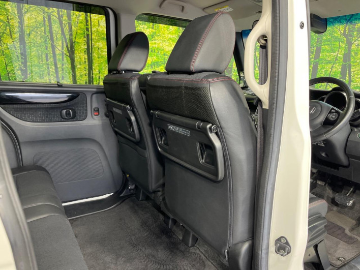 2015 Honda N-BOX+ Custom DBA-JF1 (UW-6a27845020b9f)[25]