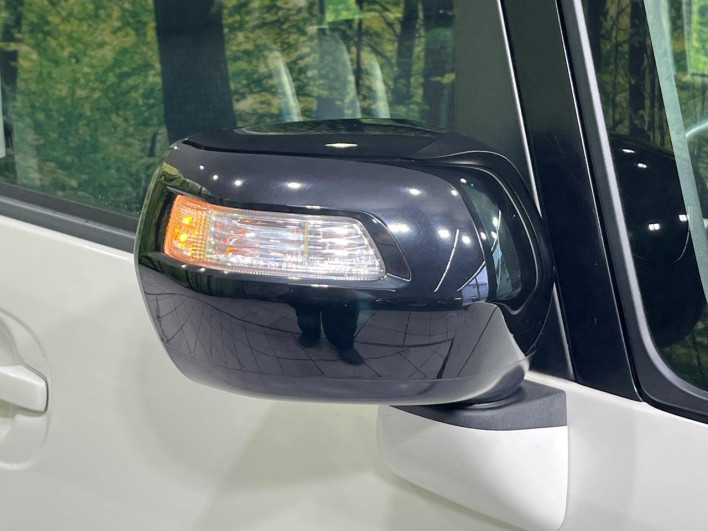 2015 Honda N-BOX+ Custom DBA-JF1 (UW-6a27845020b9f)[14]