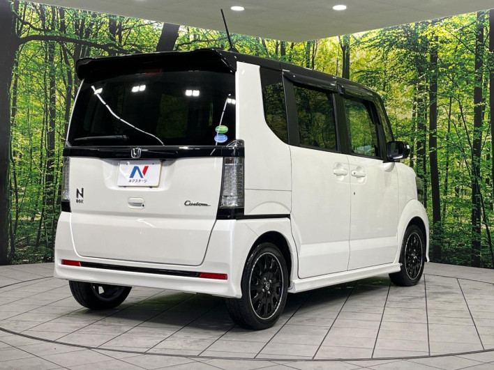 2015 Honda N-BOX+ Custom DBA-JF1 (UW-6a27845020b9f)[27]