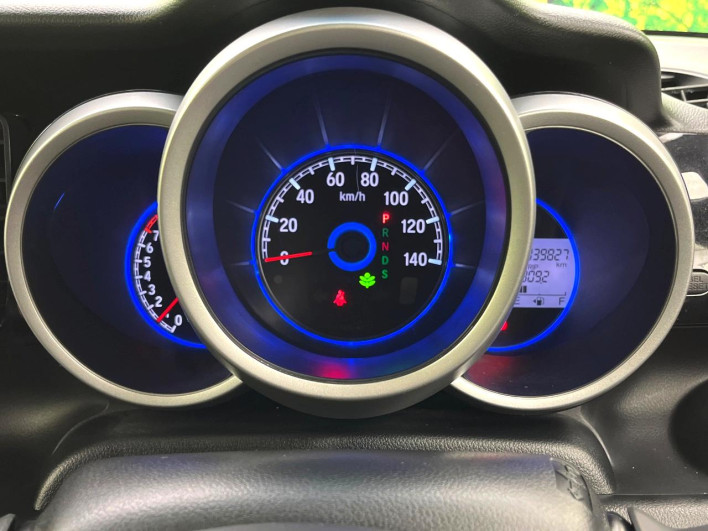 2016 Honda N-BOX CUSTOM DBA-JF1 (UW-6a278451db2bb)[21]