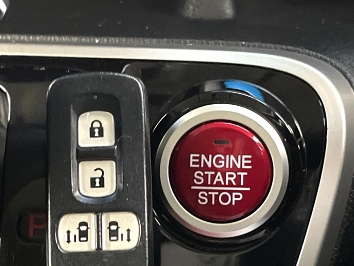 2016 Honda N-BOX CUSTOM DBA-JF1 (UW-6a278451db2bb)[11]