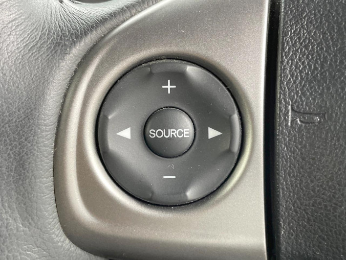2018 Honda N-BOX Slash DBA-JF1 (UW-6a278452a08b2)[28]