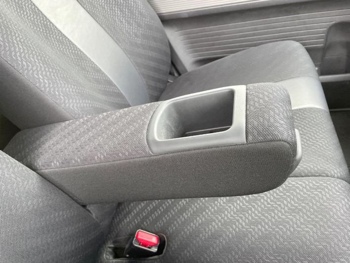2018 Honda N-BOX Slash DBA-JF1 (UW-6a278452a08b2)[24]