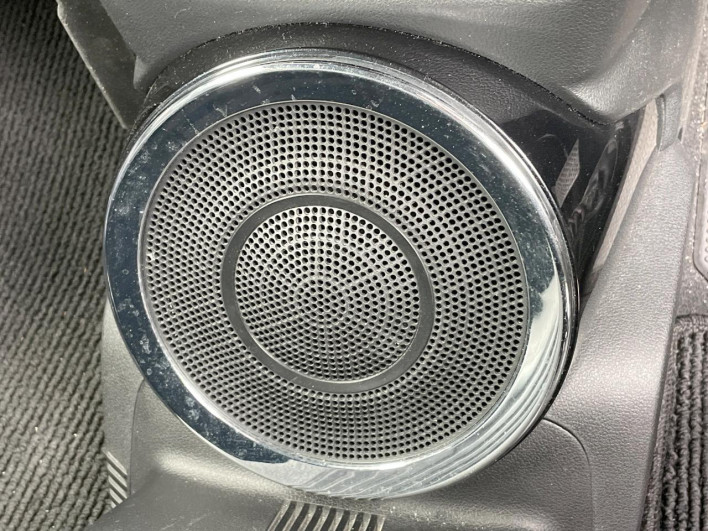2018 Honda N-BOX Slash DBA-JF1 (UW-6a278452a08b2)[23]