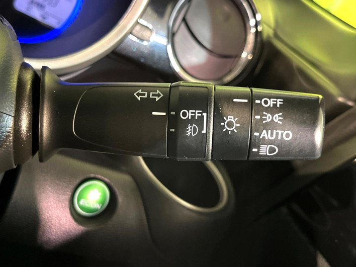 2012 Honda N-BOX CUSTOM DBA-JF2 (UW-6a27845388724)[23]