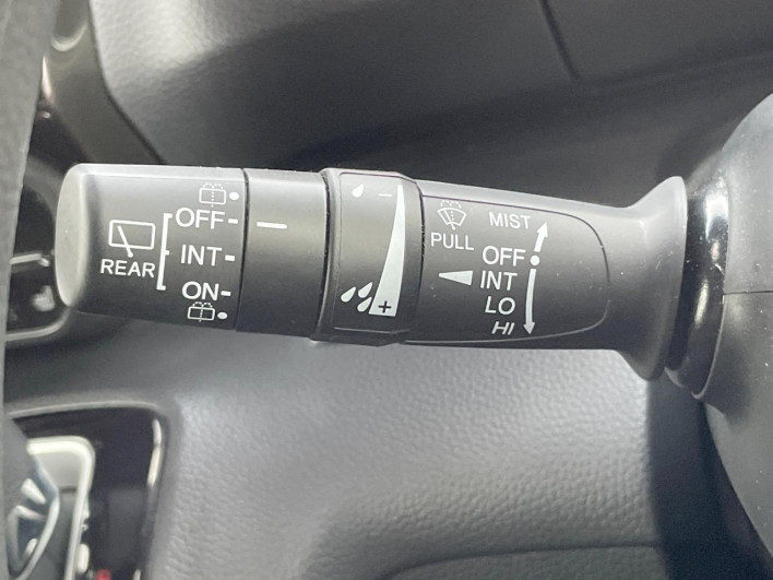 2019 Honda N-BOX CUSTOM 6BA-JF3 (UW-6a278457ee30f)[27]