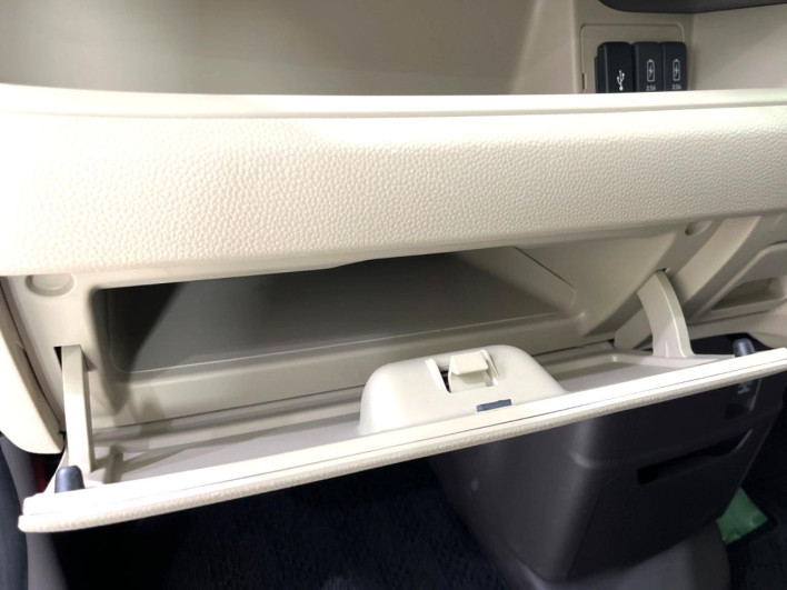 2018 Honda N-BOX DBA-JF3 (UW-6a278459819ae)[29]