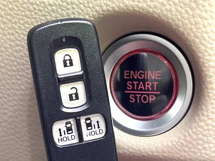 2018 Honda N-BOX DBA-JF3 (UW-6a278459819ae)[27]