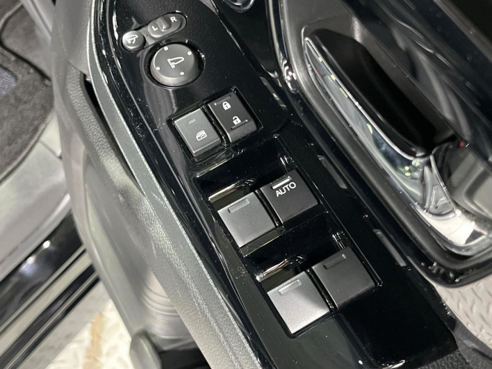 2023 Honda N-BOX CUSTOM 6BA-JF3 (UW-6a2784600268e)[26]