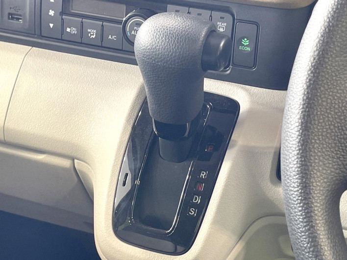 2024 Honda N-BOX 6BA-JF5 (UW-6a278463500d9)[23]