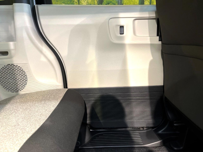 2024 Honda N-BOX 6BA-JF5 (UW-6a2784643f666)[29]
