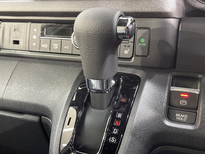 2026 Honda N-BOX CUSTOM 6BA-JF5 (UW-6a27846819da0)[21]