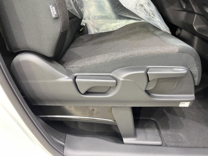 2026 Honda N-BOX CUSTOM 6BA-JF5 (UW-6a27846819da0)[9]