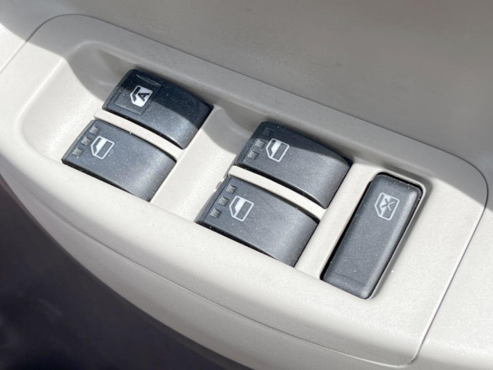 2015 Toyota Passo DBA-KGC30 (UW-6a27847ff1aa9)[23]