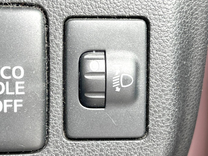 2013 Daihatsu Mira Cocoa DBA-L675S (UW-6a278489c741c)[23]