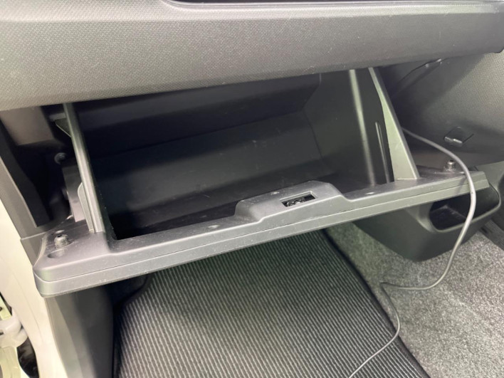 2013 Daihatsu Move DBA-LA100S (UW-6a27848ad8e03)[9]