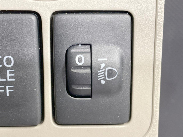 2013 Daihatsu Move DBA-LA110S (UW-6a27848b57bd8)[26]