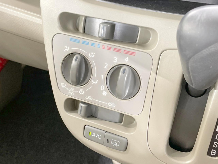 2013 Daihatsu Move DBA-LA110S (UW-6a27848b57bd8)[20]