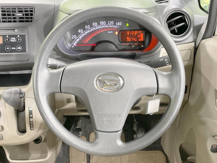 2013 Daihatsu Move DBA-LA110S (UW-6a27848b57bd8)[14]