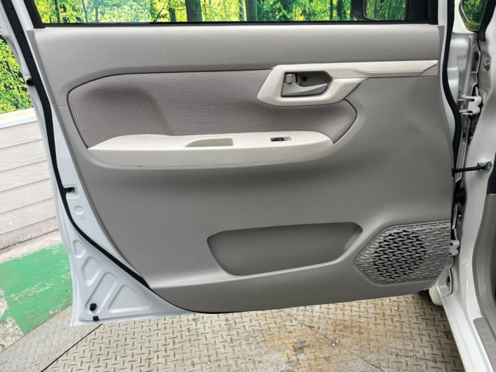 2016 Subaru Stella DBA-LA150F (UW-6a27848bc5717)[22]