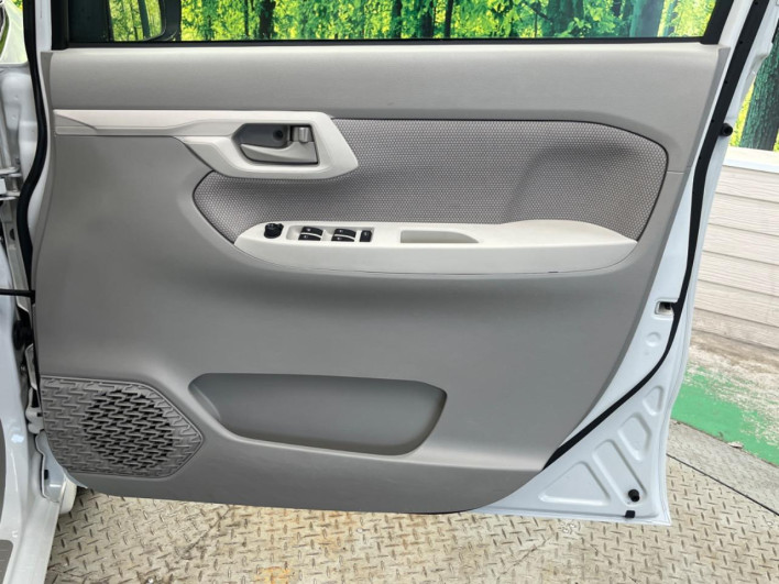 2016 Subaru Stella DBA-LA150F (UW-6a27848bc5717)[24]