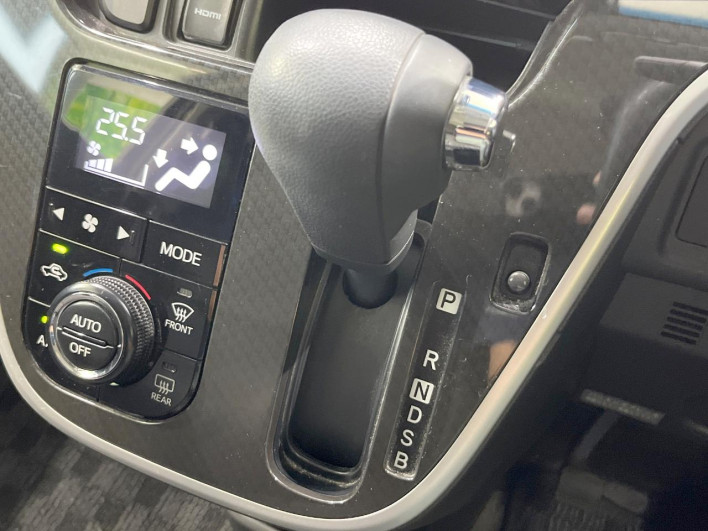 2017 Daihatsu Move DBA-LA150S (UW-6a27848d926ca)[28]
