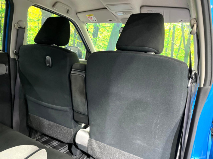 2015 Daihatsu Cast DBA-LA250S (UW-6a2784902d85f)[19]