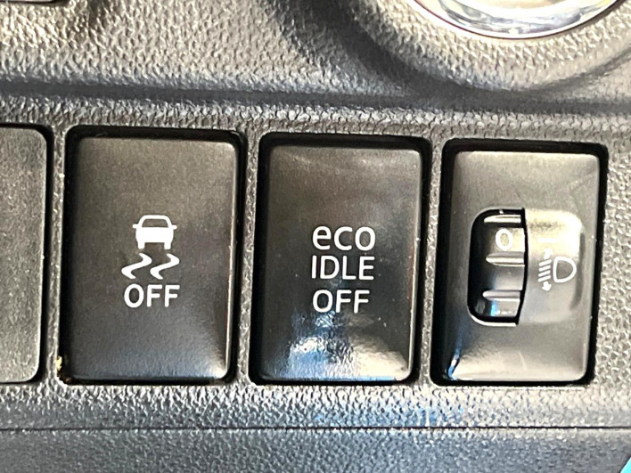 2015 Daihatsu Cast DBA-LA250S (UW-6a2784902d85f)[28]