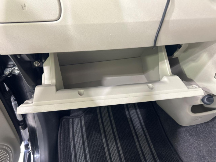 2017 Daihatsu Cast DBA-LA250S (UW-6a278490e7e72)[4]