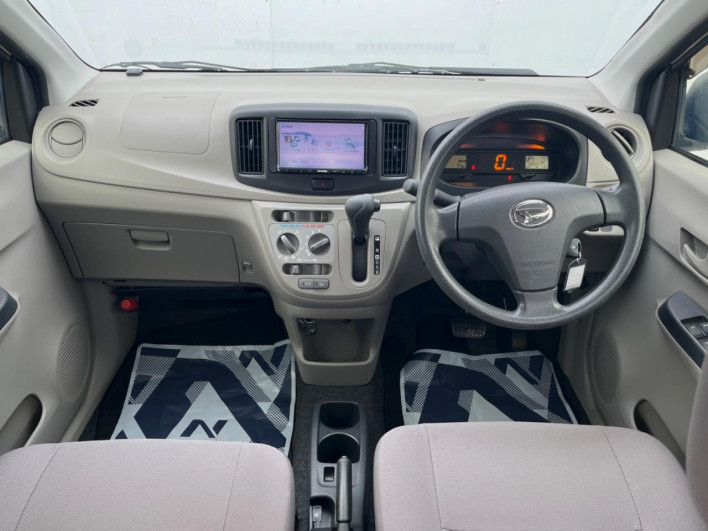 2014 Daihatsu Mirai Ease DBA-LA300S (UW-6a278492e6c20)[24]